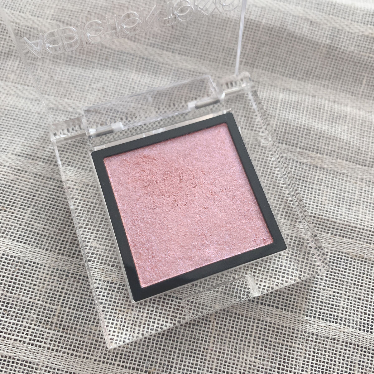 アディクション ザ アイシャドウ マット/ADDICTION/単色アイシャドウを使ったクチコミ（3枚目）