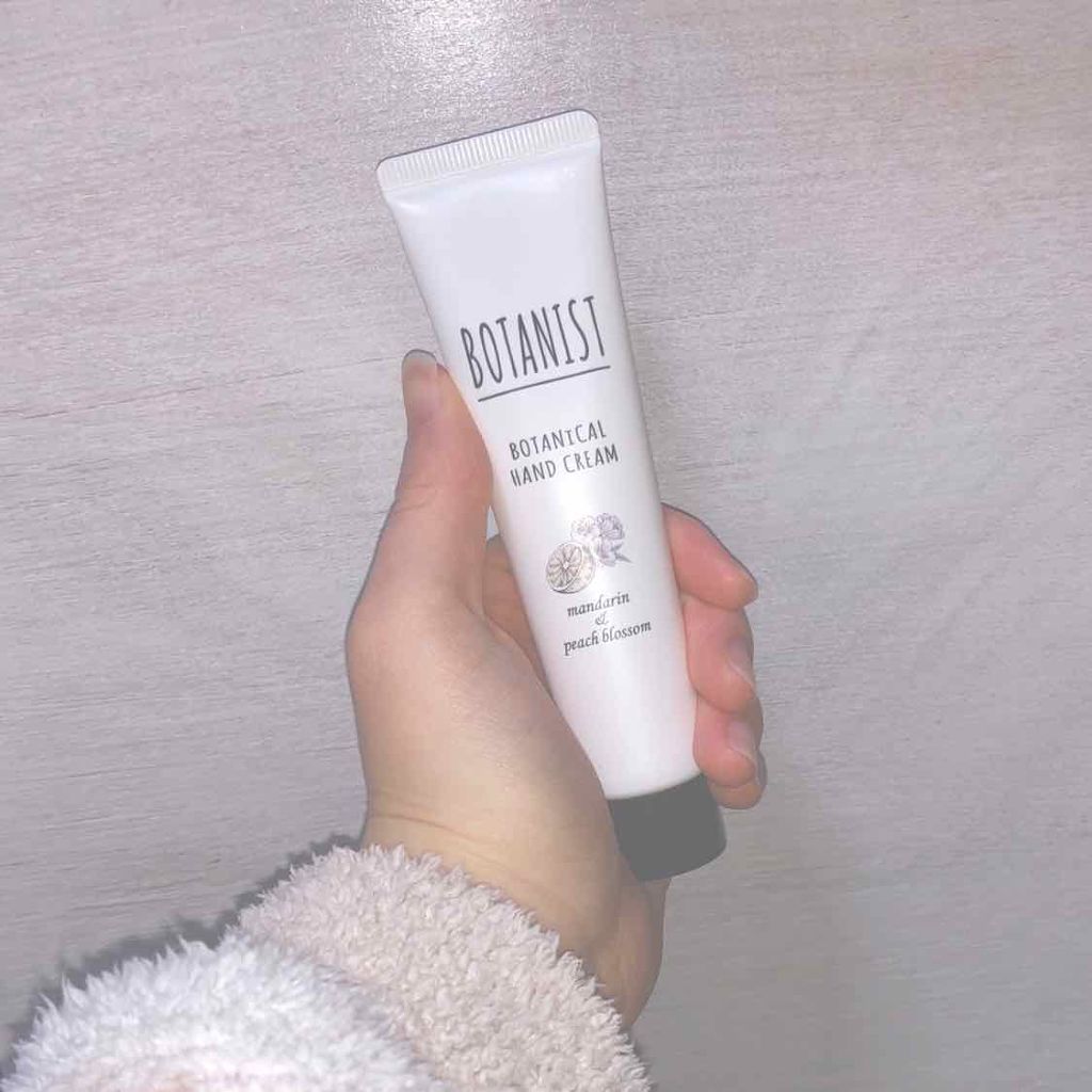 ボタニカルハンドクリーム（マンダリン&ピーチブロッサム ）/BOTANIST/ハンドクリームを使ったクチコミ（1枚目）