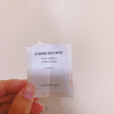 DECORTÉ イーブンパーフェクト エッセンスベースのクチコミ「サンプル使い切りました。

店頭でパウダーファンデーションと一緒に頂きました。
今回は一緒には.....」（1枚目）