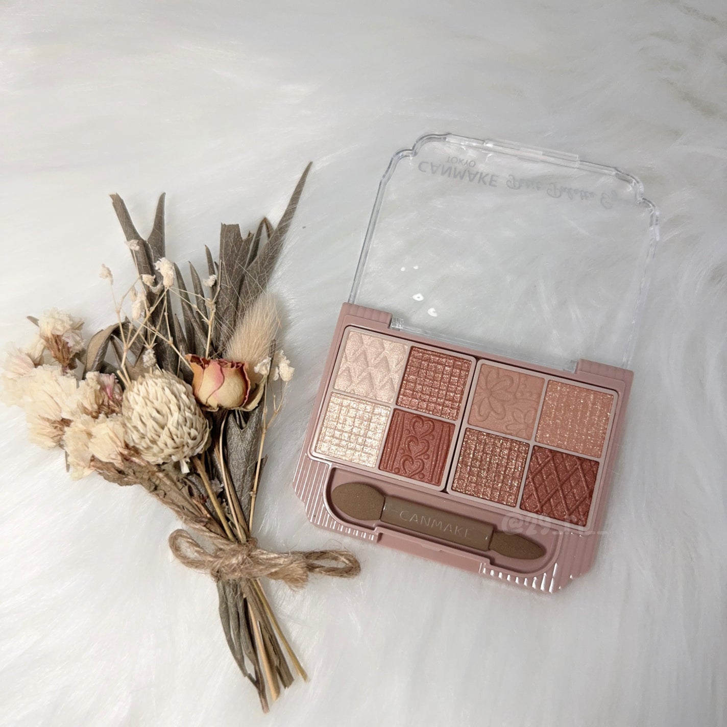 プティパレットアイズ/キャンメイク/パウダーアイシャドウを使ったクチコミ(3枚目)