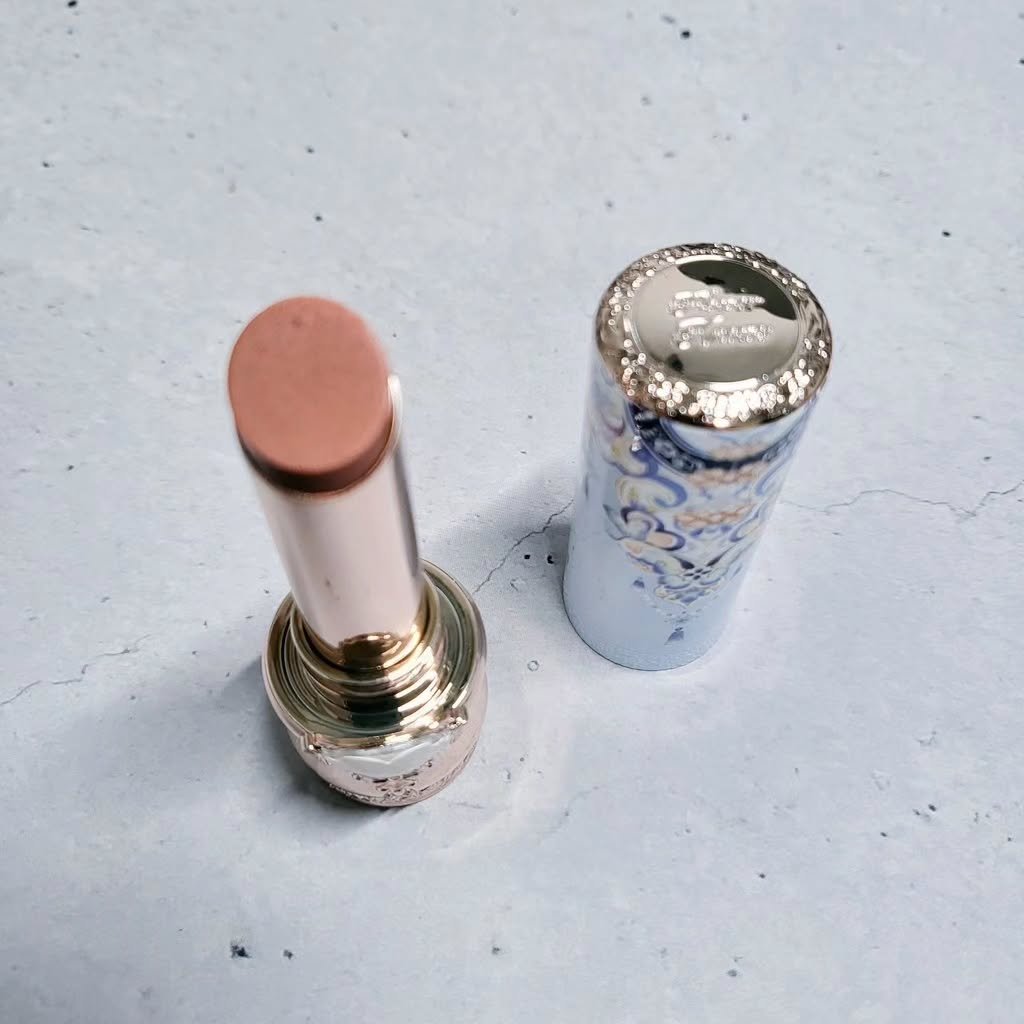 胡蝶雲肩グロッシーリップスティック/FlowerKnows/口紅を使ったクチコミ（2枚目）