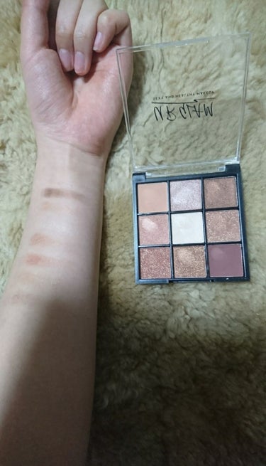 UR GLAM　BLOOMING EYE COLOR PALETTE/U R GLAM/パウダーアイシャドウを使ったクチコミ（2枚目）