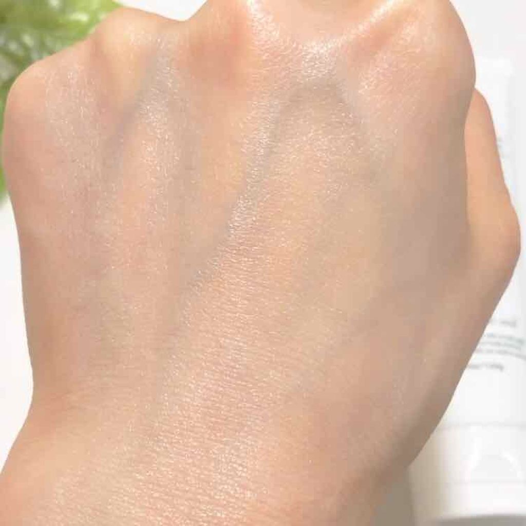 pipi3 on LIPS 「エステグランデCCブライトナー..*ひと塗りで自然な明るい白肌..」(4枚目)