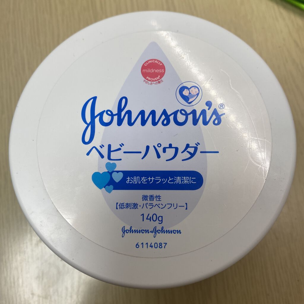 ジョンソンベビー ジョンソン ベビーパウダーのクチコミ「ジョンソン ベビーパウダー

この匂い嗅ぐとお相撲さんを思い出すのは私だけ？
昔、働いていた所.....」（1枚目）