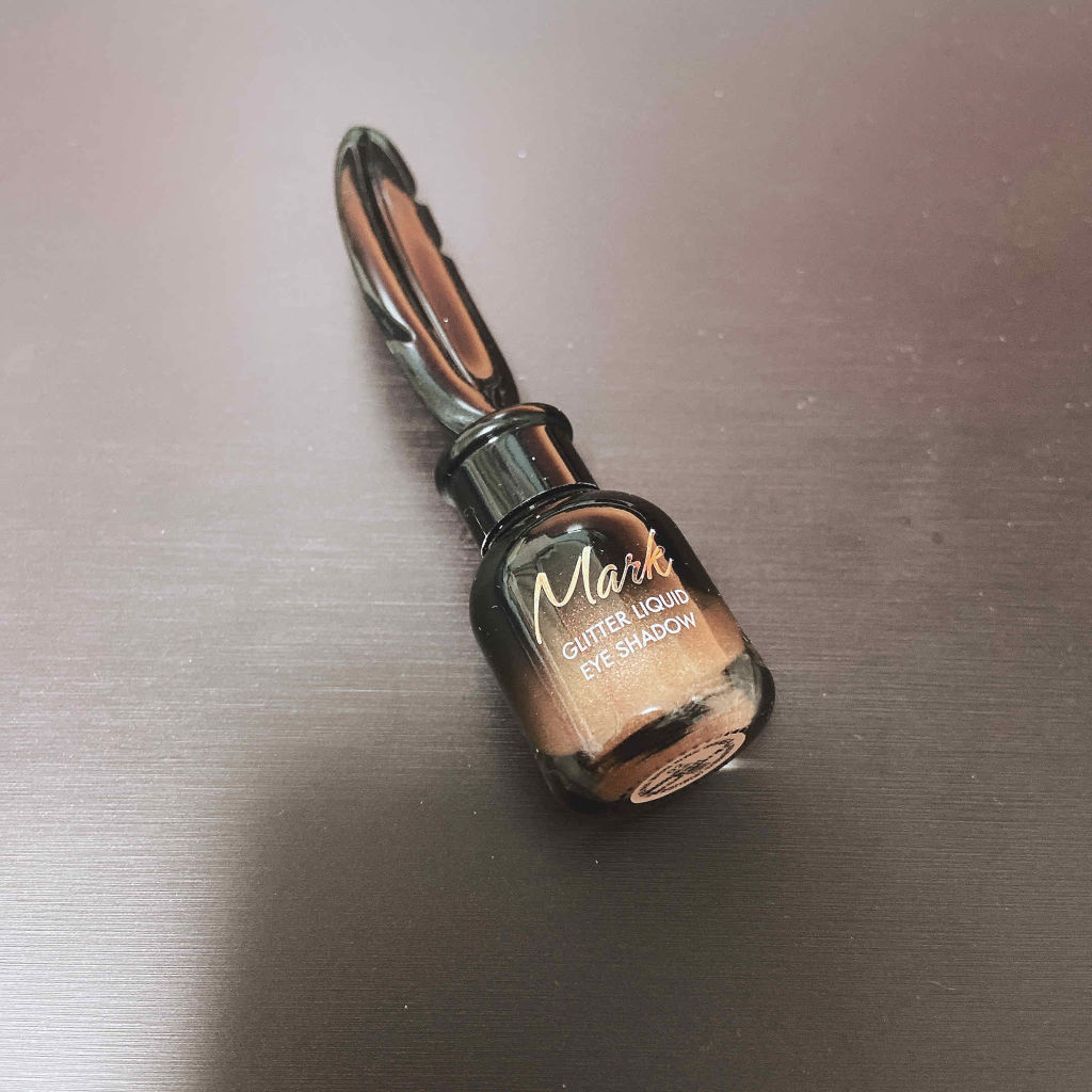 Mark GLITTER LIQUID EYE SHADOW/TONYMOLY/リキッドアイシャドウを使ったクチコミ（1枚目）