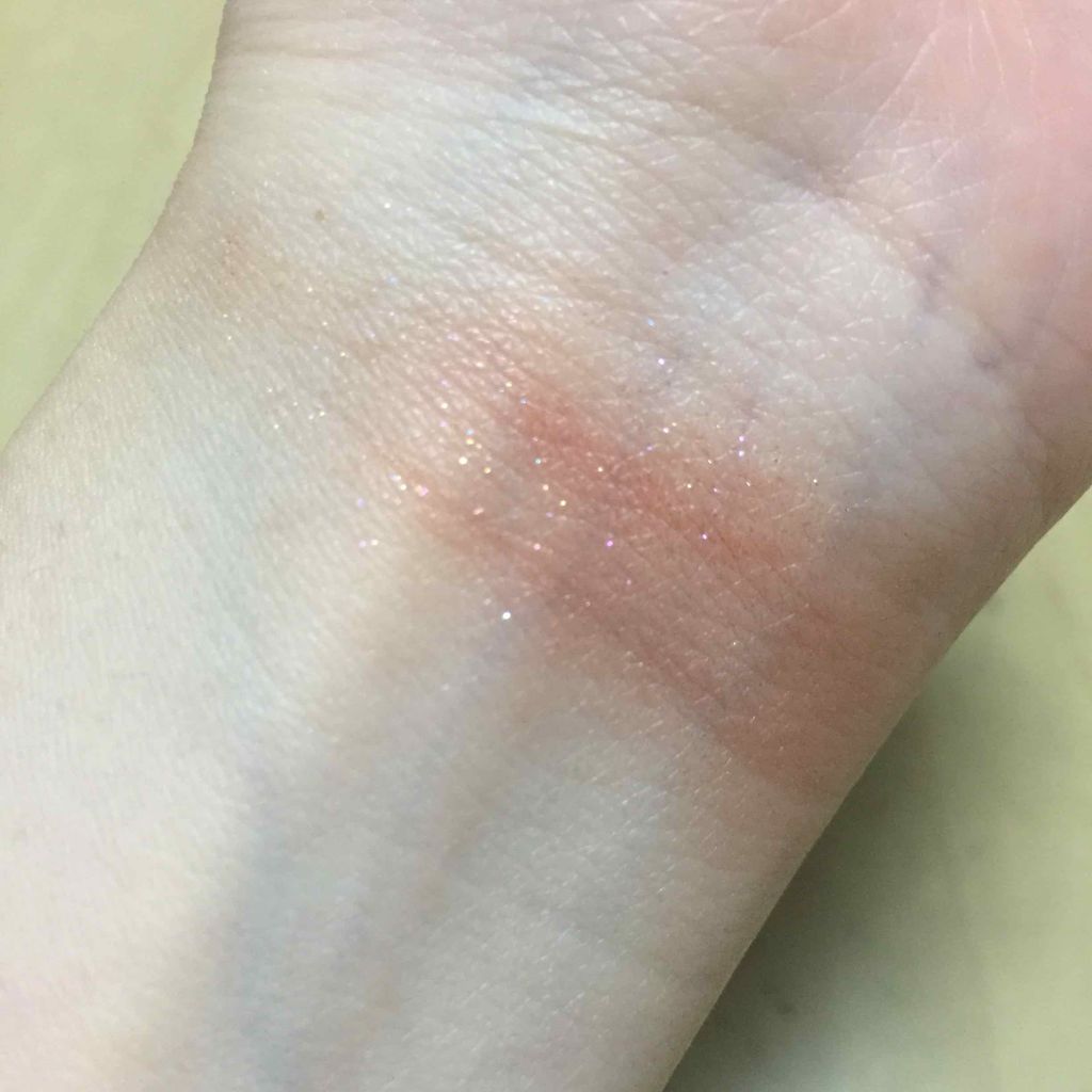 プリズム エアー シャドウ 20 RED BUD/CLIO/単色アイシャドウを使ったクチコミ（1枚目）