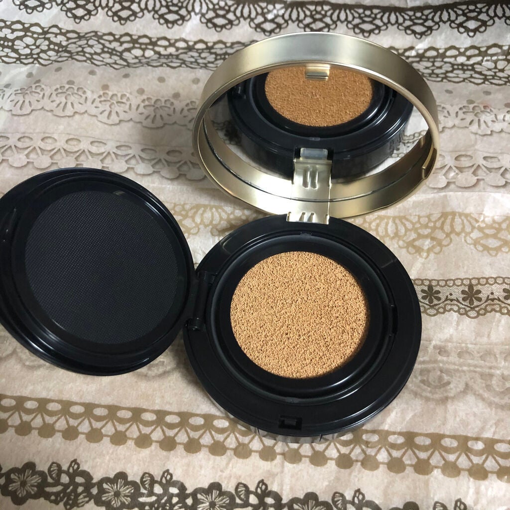 フローレス ルミエール ラディアンス パーフェクティング クッション/ローラ メルシエ/クッションファンデーションを使ったクチコミ(2枚目)