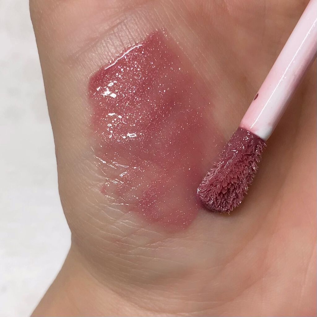 ルージュ ココ グロス 119 ブルジュワジー/CHANEL/リップグロスを使ったクチコミ（3枚目）