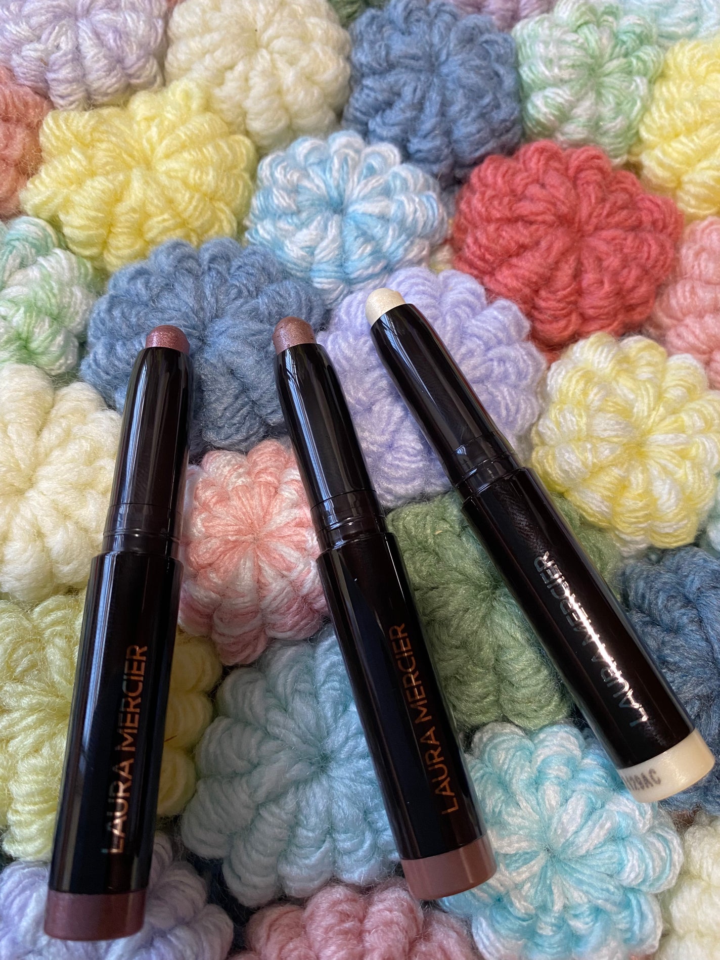 スプレンディド シマーズ キャビアスティック トリオ /ローラ メルシエ/メイクアップキットを使ったクチコミ(2枚目)