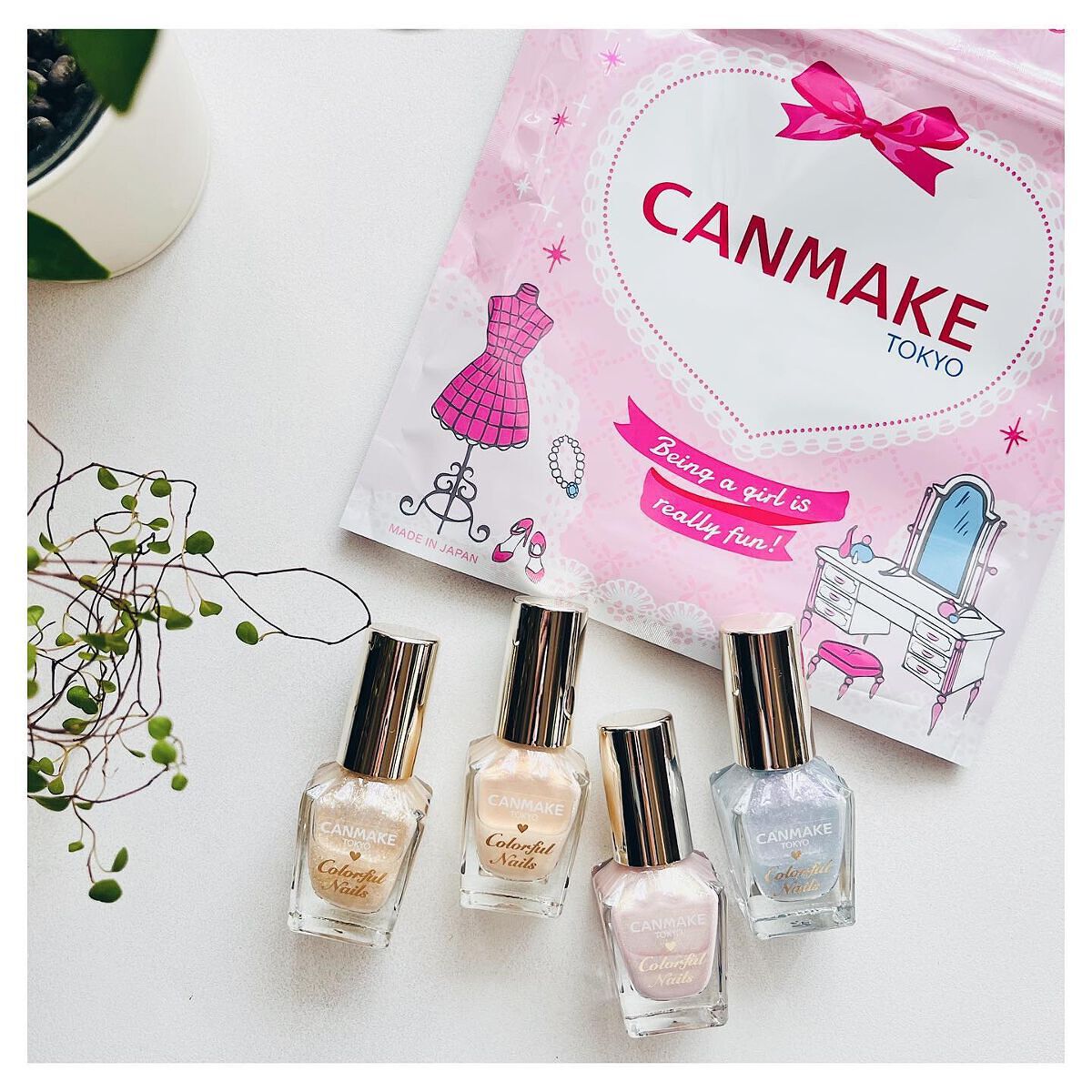 カラフルネイルズ/キャンメイク/マニキュアを使ったクチコミ(5枚目)