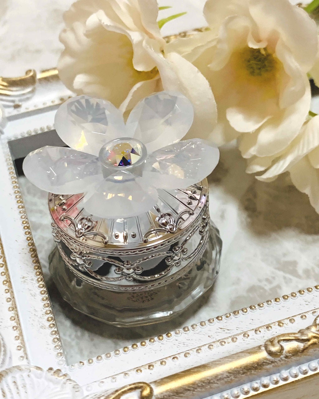 ジルスチュアート クリスタルブルーム ジェリービジュー/JILL STUART/ジェル・クリームアイシャドウを使ったクチコミ(1枚目)