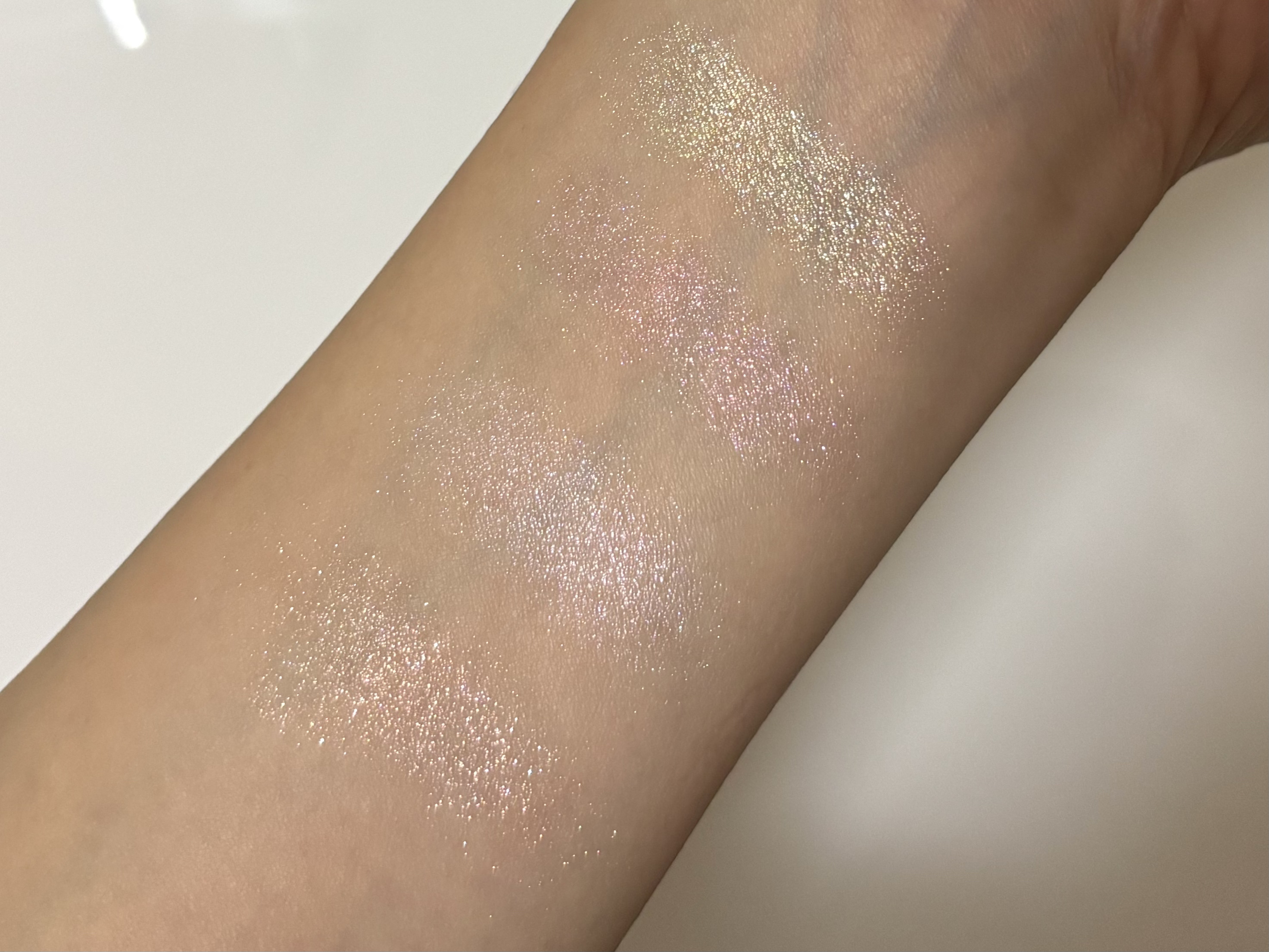 ディオール バックステージ フェイス グロウ パレット/Dior/ハイライトを使ったクチコミ（3枚目）