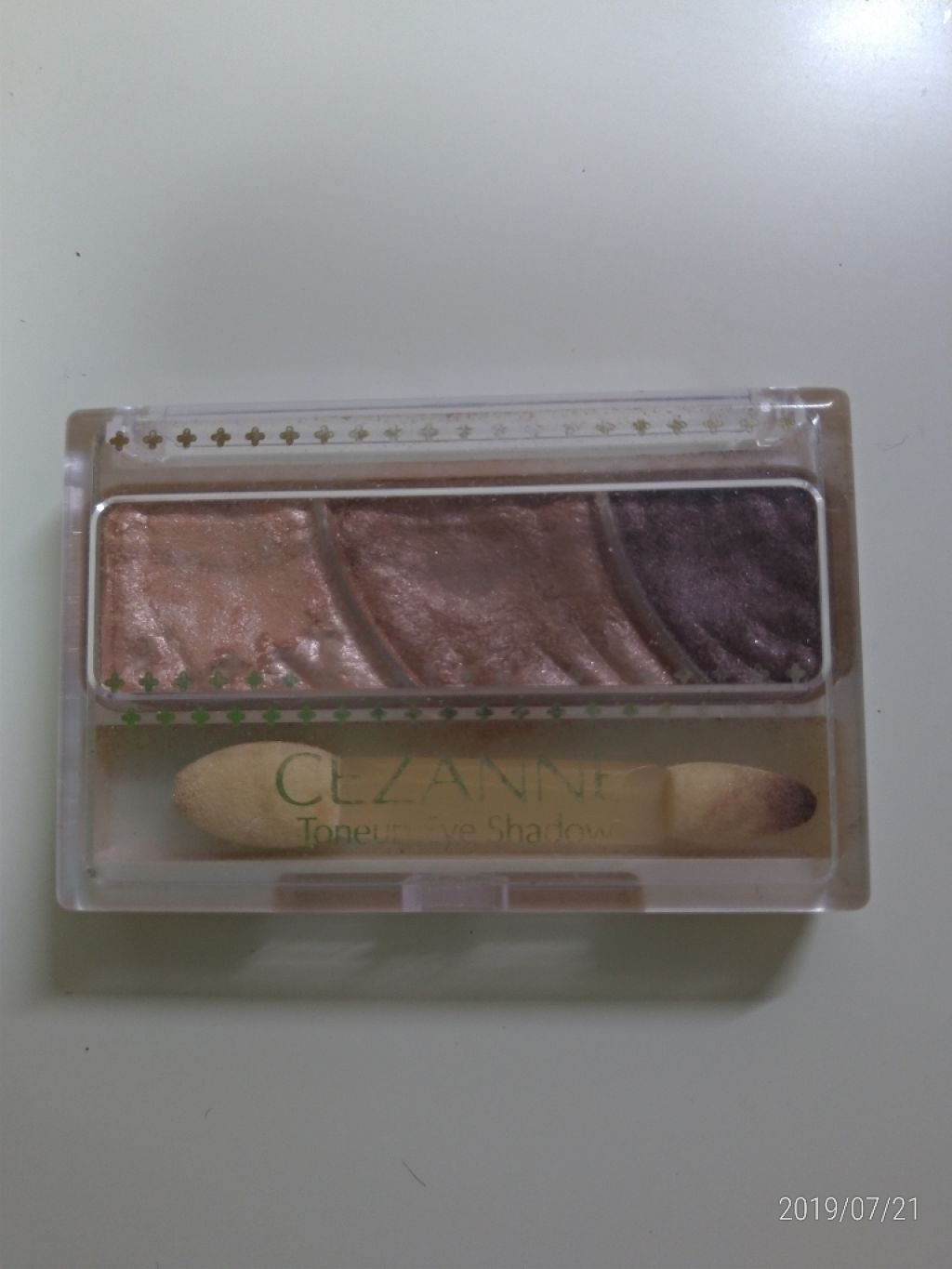 トーンアップアイシャドウ/CEZANNE/アイシャドウパレットを使ったクチコミ(2枚目)