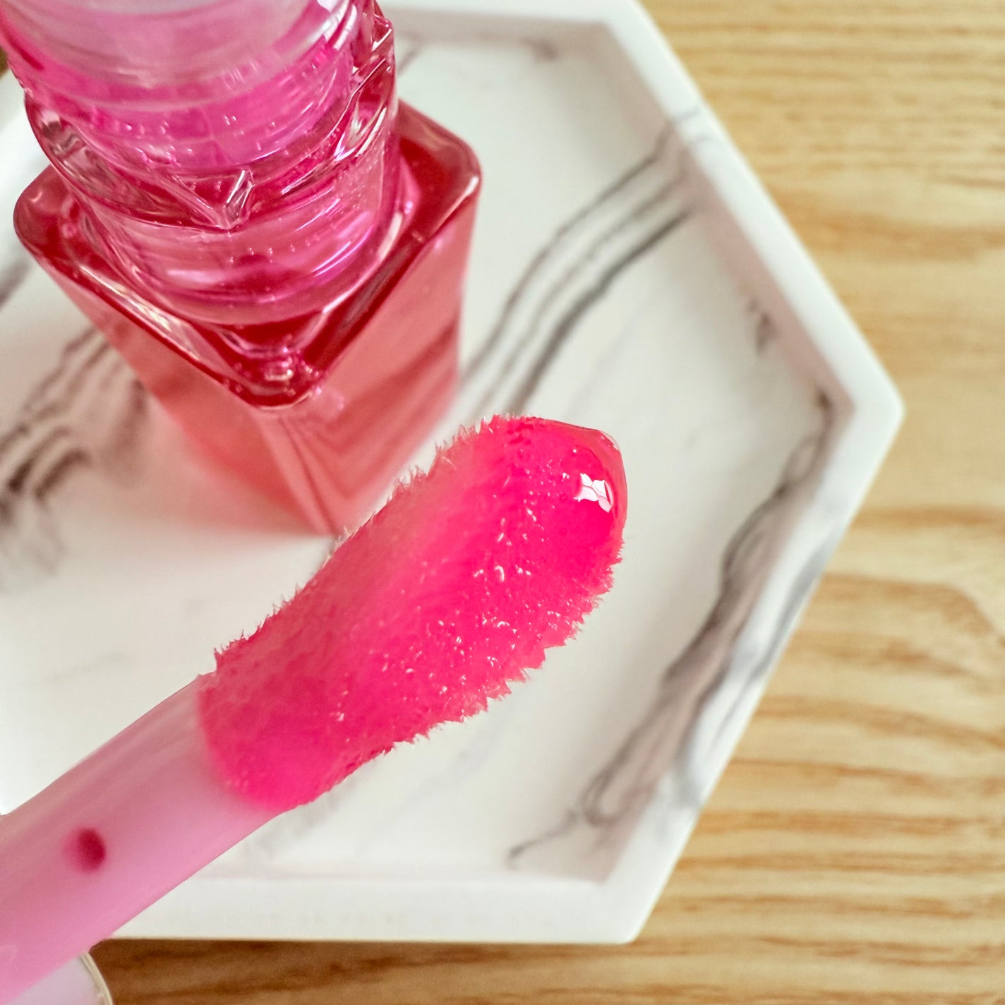 キスキス ビー グロウ オイル/GUERLAIN/リップグロスを使ったクチコミ(2枚目)