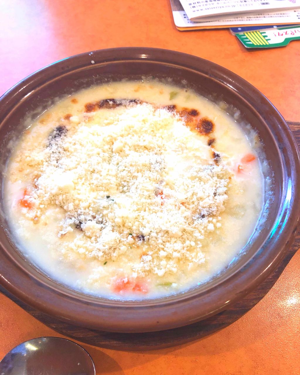 金平 柳 on LIPS 「本日のお昼です。サイゼリヤのクラムチャウダーを食べました。粉チ..」(1枚目)