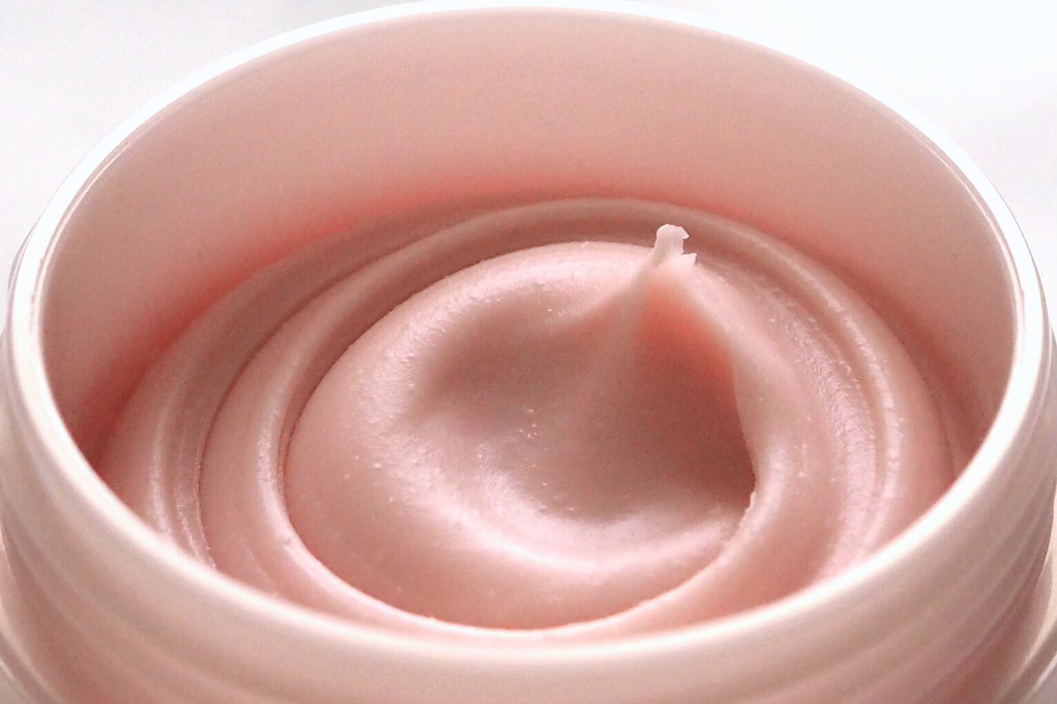 ピンクレスカバークリーム/SANWA HONPO/化粧下地を使ったクチコミ（3枚目）