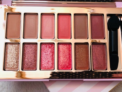 バレンタインボックス3ローズモーメント/VAVI MELLO/アイシャドウパレットを使ったクチコミ(3枚目)