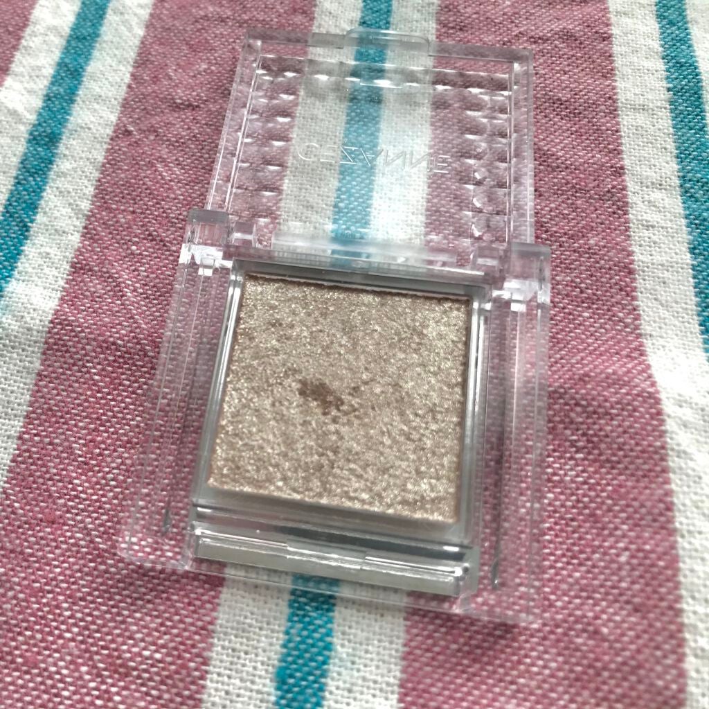 シングルカラーアイシャドウ/CEZANNE/単色アイシャドウを使ったクチコミ(2枚目)