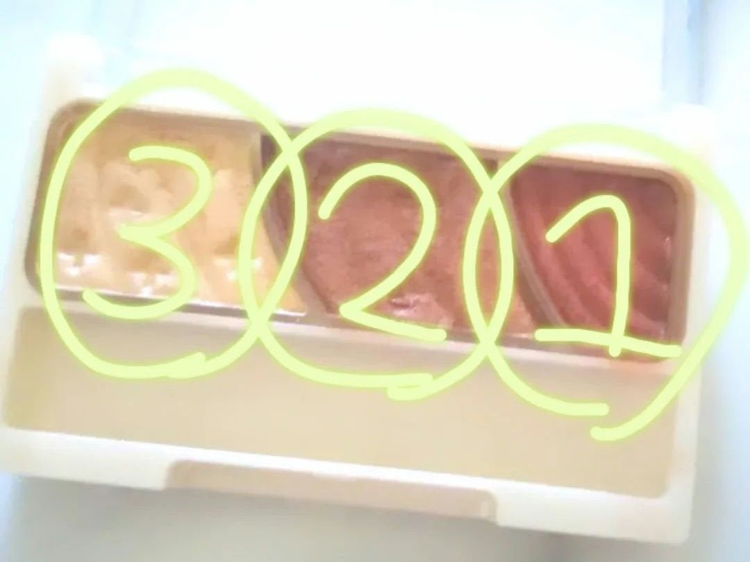 トーンアップアイシャドウ/CEZANNE/アイシャドウパレットを使ったクチコミ(4枚目)