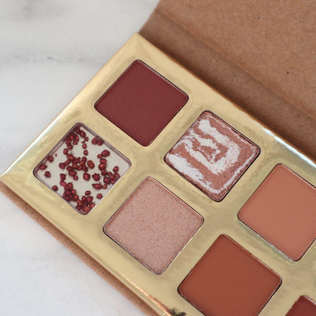 ぬこ on LIPS 「◆essencecoffeetogloweyeshadowpa..」(4枚目)