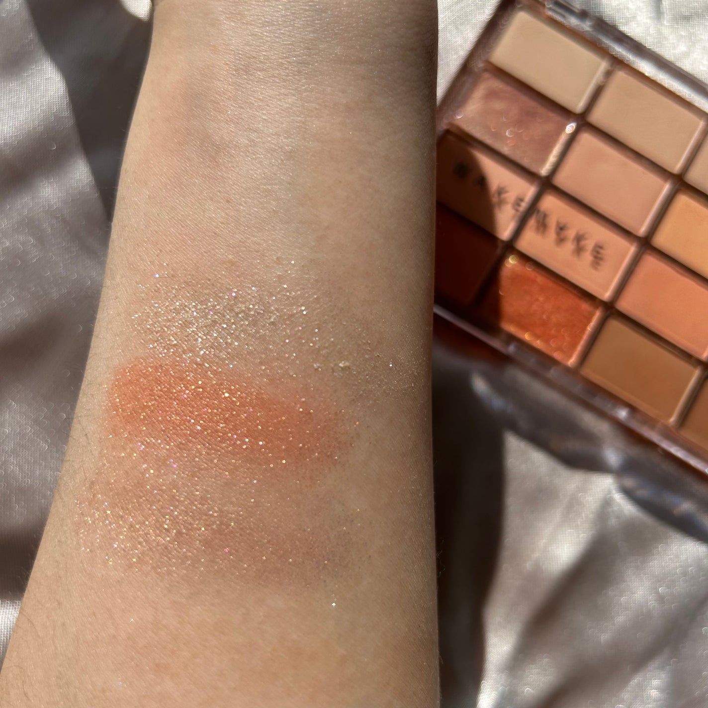 ソフトブラーリングアイパレット/wakemake/アイシャドウパレットを使ったクチコミ(9枚目)