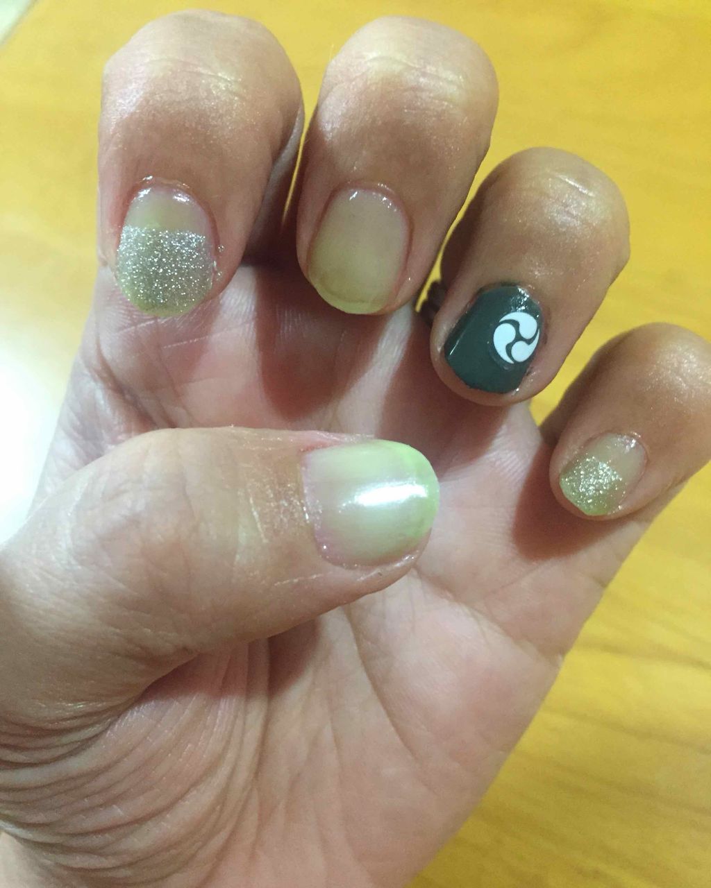 ネイルシール/キャンドゥ/ネイルシールを使ったクチコミ(1枚目)