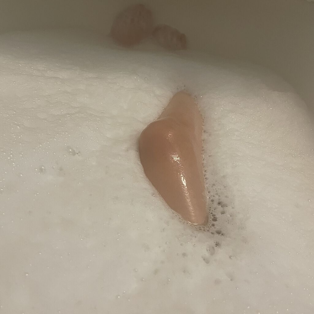 JILL STUART バブルバスエッセンス ホワイトフローラルのクチコミ「JILLSTUART
バブルバスエッセンス
ホワイトフローラル

泡風呂って滅多に入らないけど.....」（2枚目）