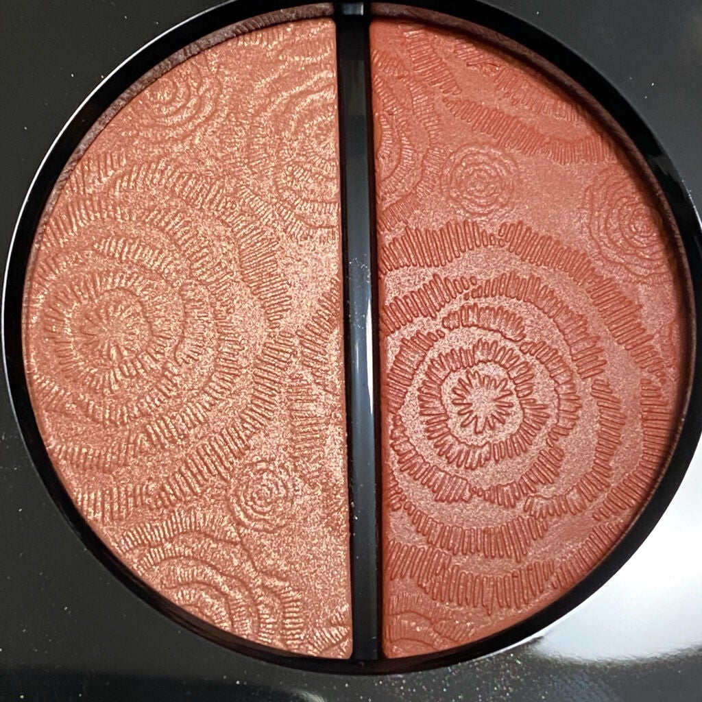 フルール ドゥ プランタン/CHANEL/パウダーチークを使ったクチコミ(2枚目)