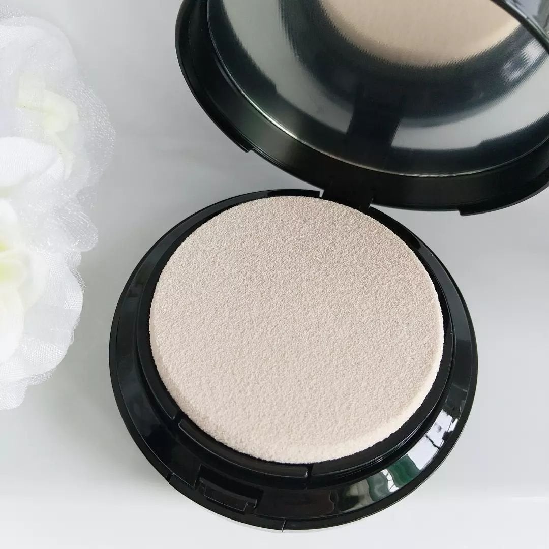 ミネラルリキッドリー ファンデーション SPF22 PA++/MiMC/リキッドファンデーションを使ったクチコミ(2枚目)