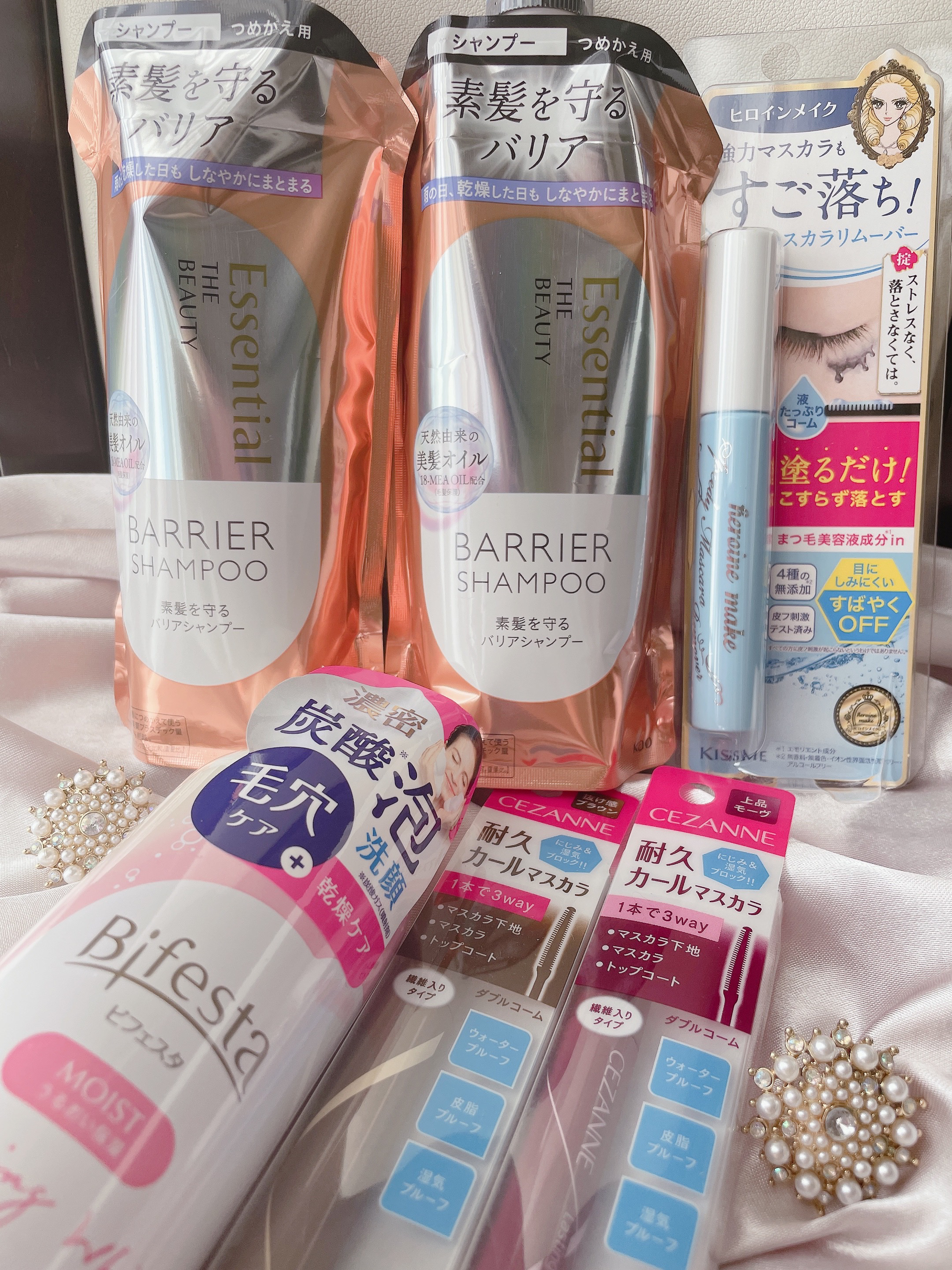 またまたLIPSショップ購入品〜🤣🤣

ま〜たポイント期限＆まだマシなガチャクーポンが当たったので、購入しちゃいました〜🤣🤣
✼••┈┈••✼••┈┈••✼••┈┈••✼••┈┈••✼

❤️CEZANNE　
耐久カールマスカラ　
