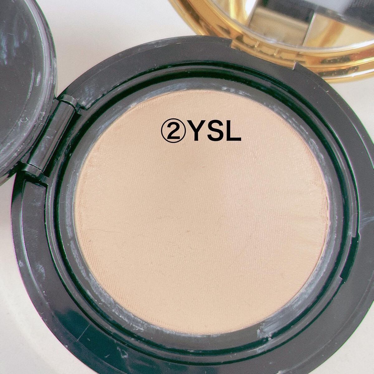 ラディアント タッチ グロウパクト B25/YVES SAINT LAURENT BEAUTE/クッションファンデーションを使ったクチコミ（3枚目）