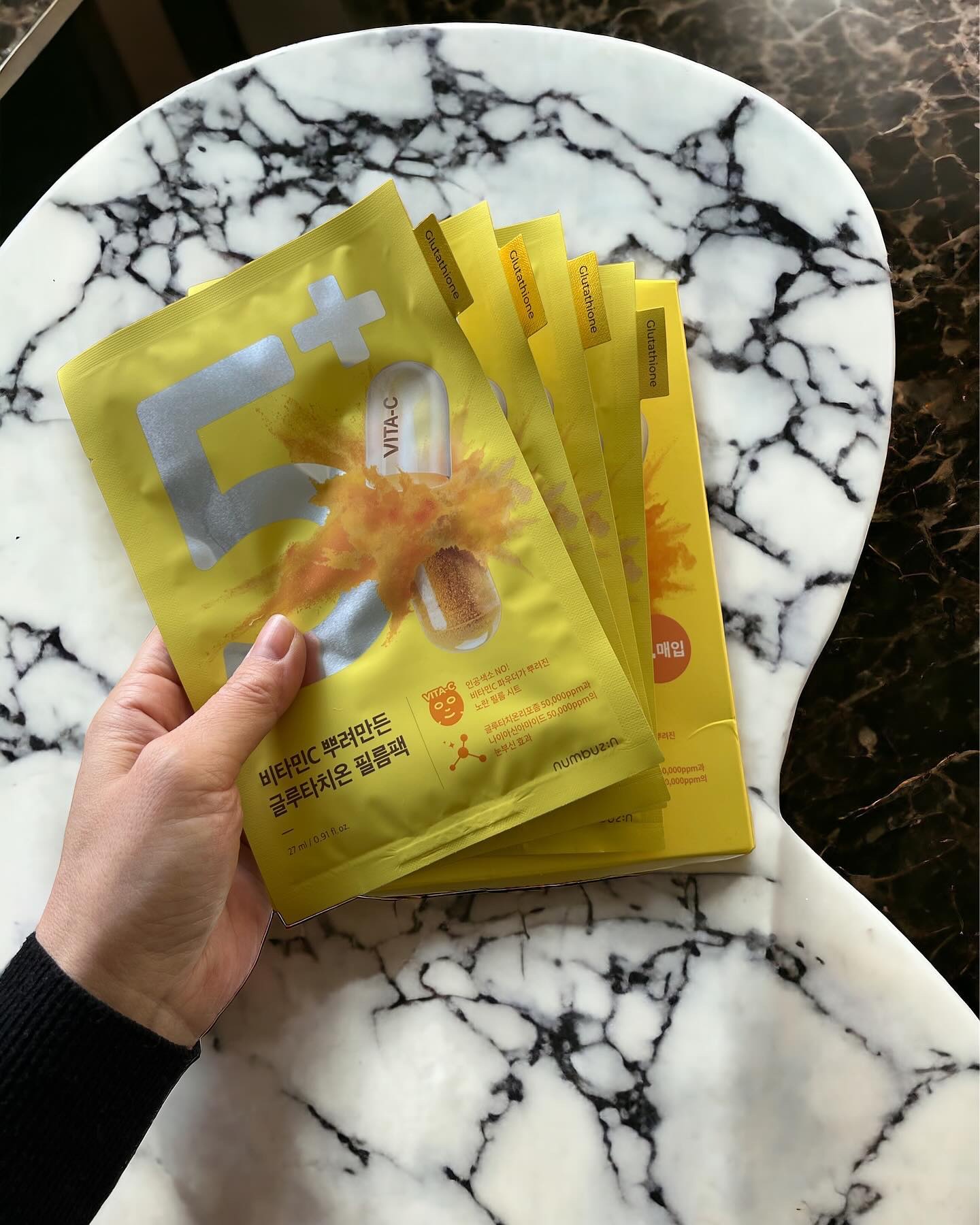 5番 白玉グルタチオンCふりかけマスク/numbuzin/シートマスク・パックを使ったクチコミ（3枚目）