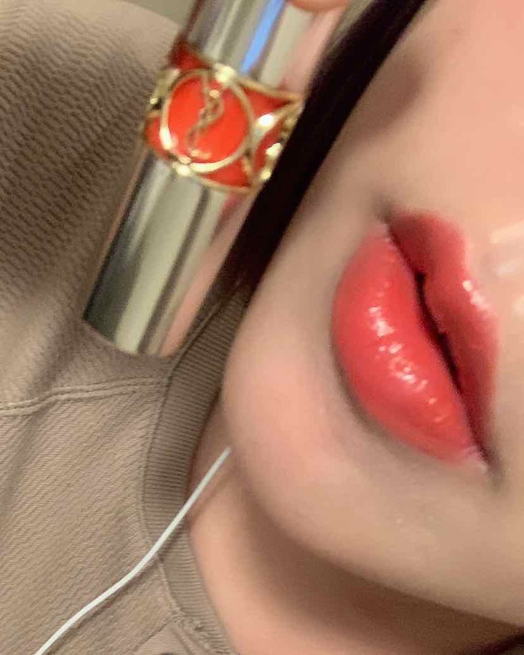 ヴォリュプテ プランプインカラー/YVES SAINT LAURENT BEAUTE/口紅を使ったクチコミ(4枚目)