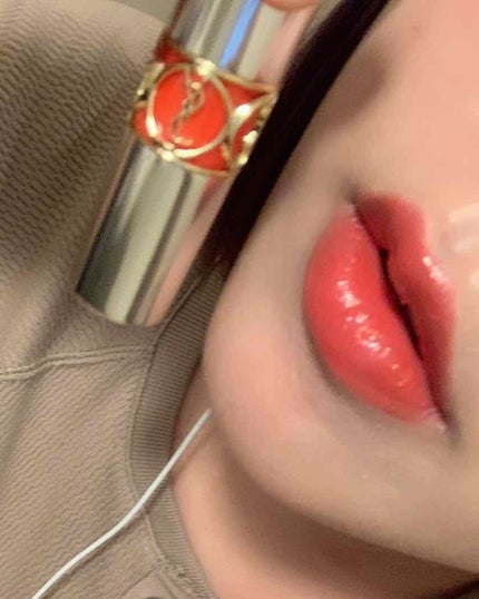 ヴォリュプテ プランプインカラー/YVES SAINT LAURENT BEAUTE/口紅を使ったクチコミ(4枚目)