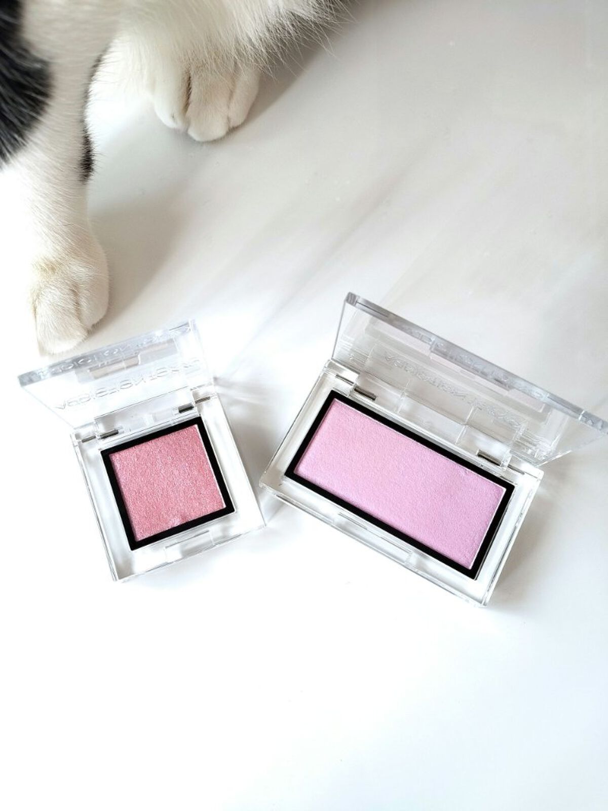 アディクション ザ アイシャドウ スパークル 104SP Sea of Love/ADDICTION/単色アイシャドウを使ったクチコミ（2枚目）