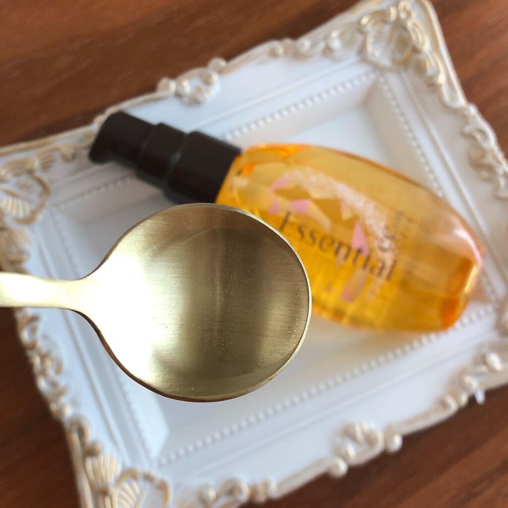 CCオイル/エッセンシャル/ヘアオイルを使ったクチコミ(2枚目)