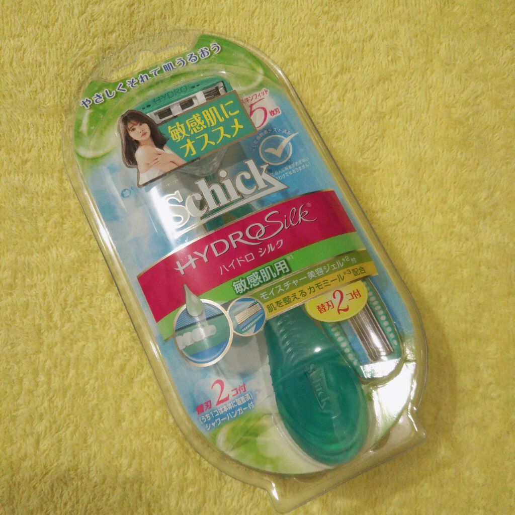 ハイドロシルク 敏感肌用 ホルダー （刃付き＋替刃１コ）/ハイドロシルク/シェーバーを使ったクチコミ（1枚目）