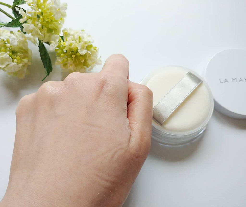 ゴッドパウダー/ラ・メイキャ/ルースパウダーを使ったクチコミ（2枚目）