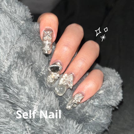 Luna☾LIPSパートナー on LIPS 「むちゃくちゃ可愛い😭✨自己満セルフネイル🫶🏻🤍やり方は簡単💓シ..」(1枚目)