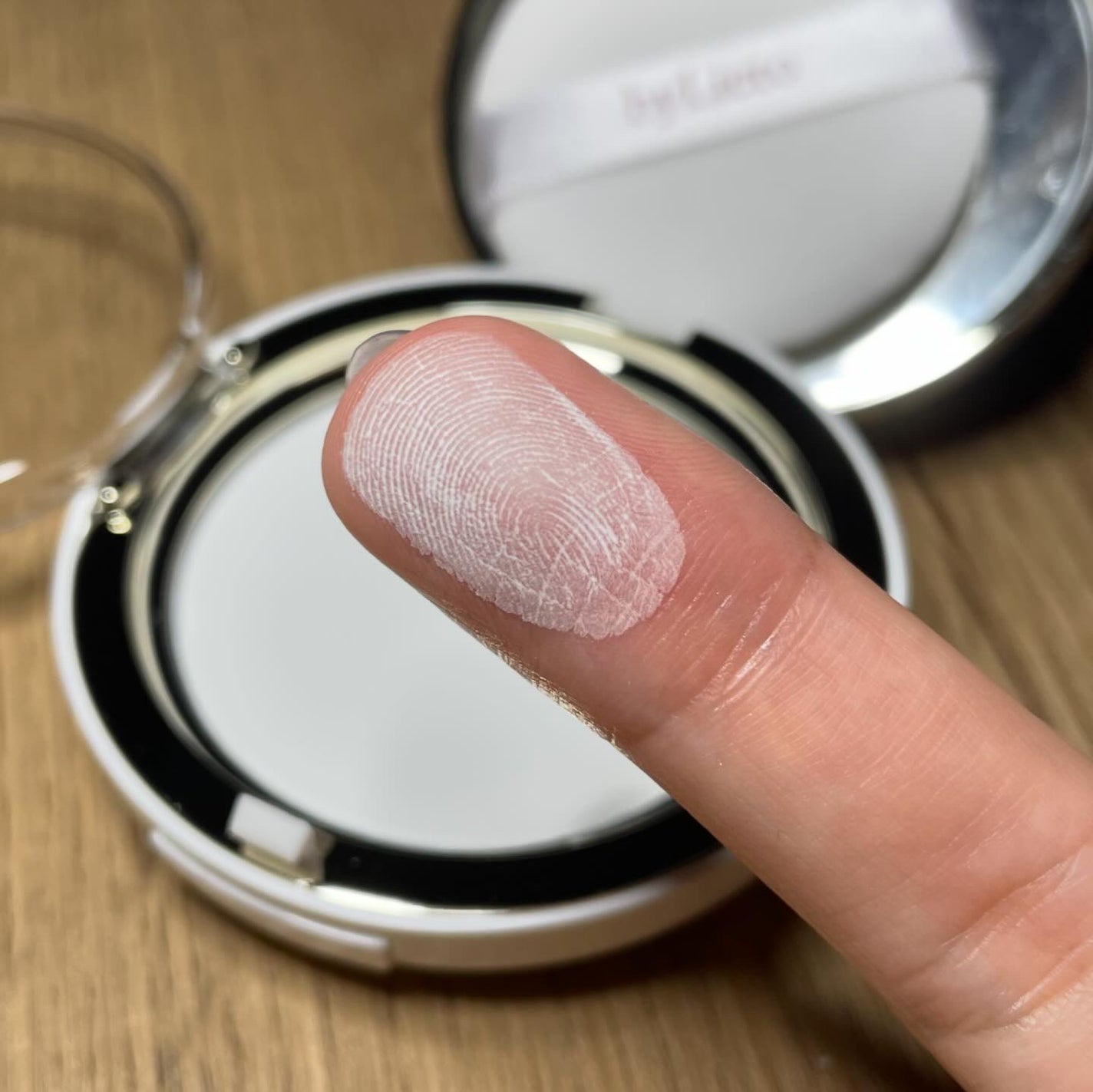 ハイドラセッティングパウダー/byLieto/プレストパウダーを使ったクチコミ(4枚目)