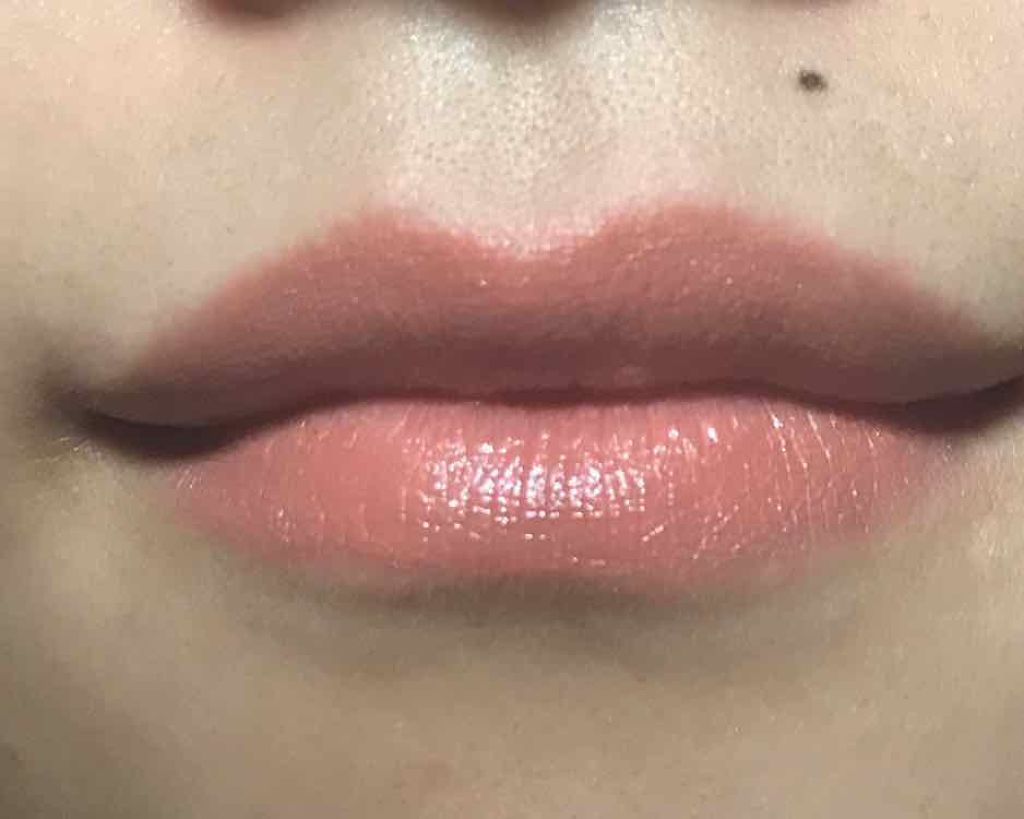 ラスティンググロスリップ/CEZANNE/口紅を使ったクチコミ(3枚目)