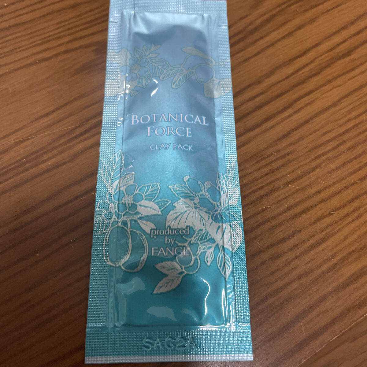 毛穴つるつるクレイパック/ボタニカルフォース/洗い流すパック・マスクを使ったクチコミ（3枚目）