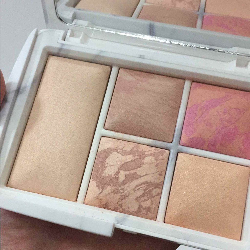 Hourglass Ambient Lighting Powder/HOURGLASS/プレストパウダーを使ったクチコミ(1枚目)