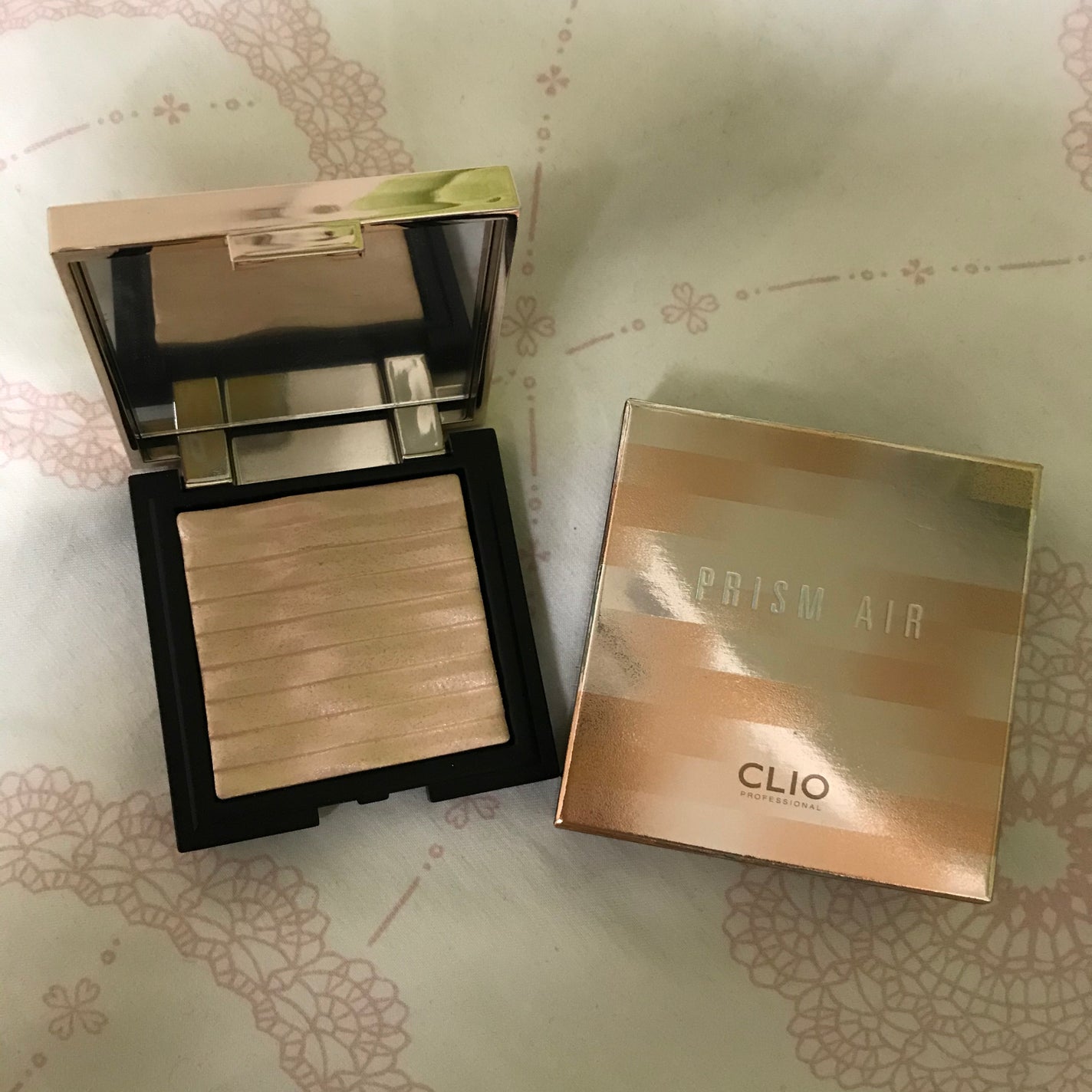 プリズム エアー ハイライター/CLIO/パウダーハイライトを使ったクチコミ(1枚目)
