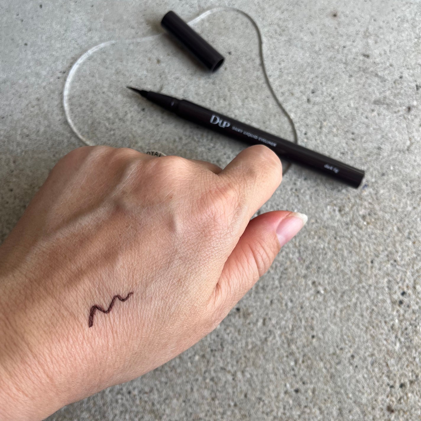 シルキーリキッドアイライナーWP/D-UP/リキッドアイライナーを使ったクチコミ(2枚目)