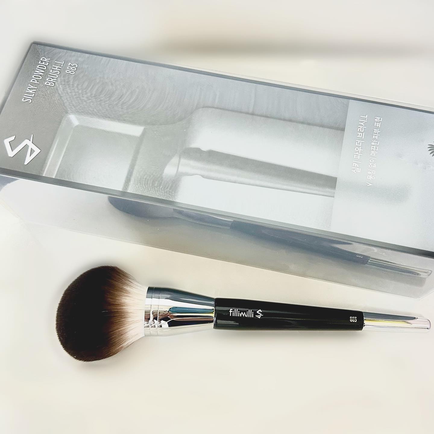 S SILKY POWDER BRUSH_L 883/fillimilli/その他化粧小物を使ったクチコミ（1枚目）