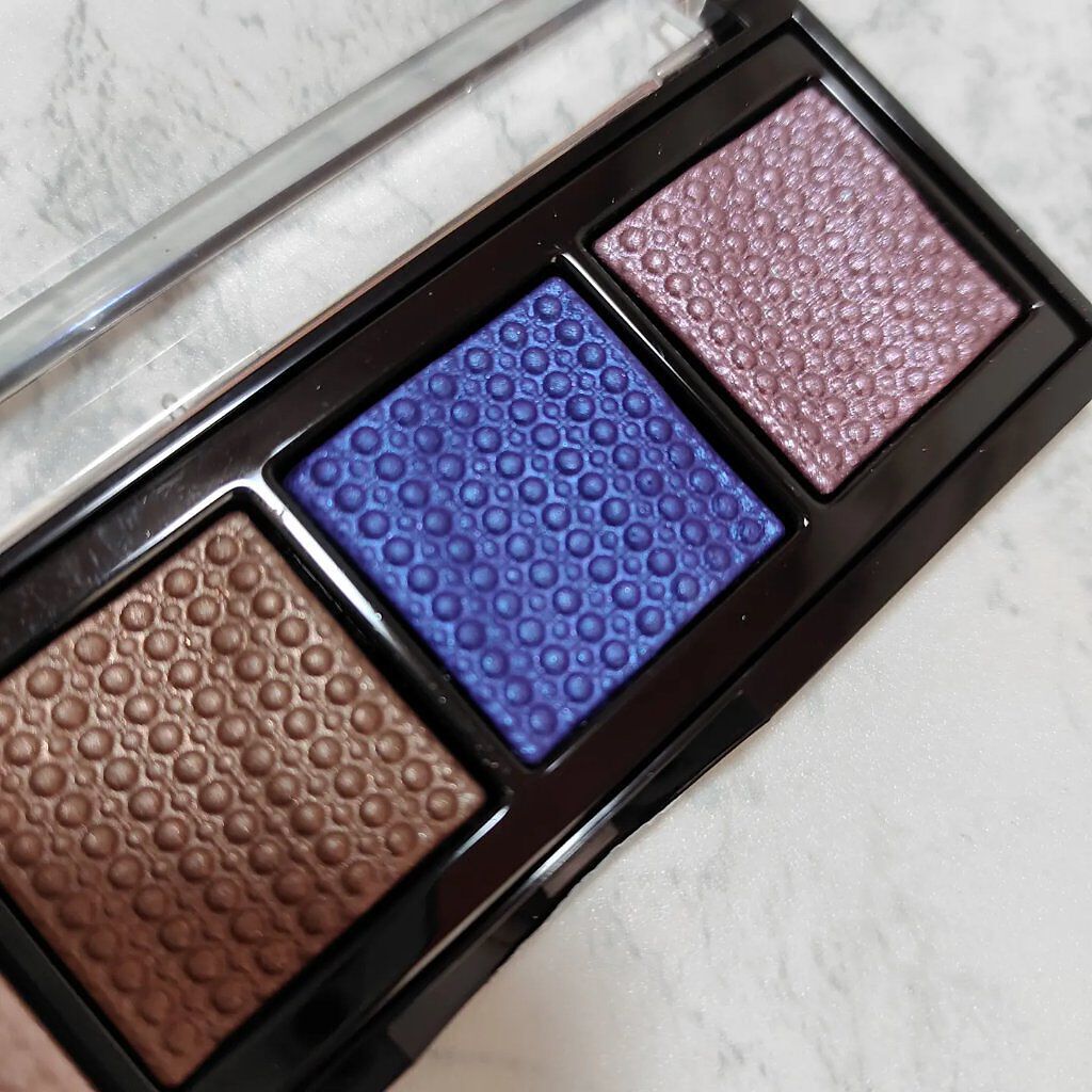 ソー フィアス！ プリズマティック パレット 964 クラップ バック（限定）/REVLON/アイシャドウパレットを使ったクチコミ（3枚目）