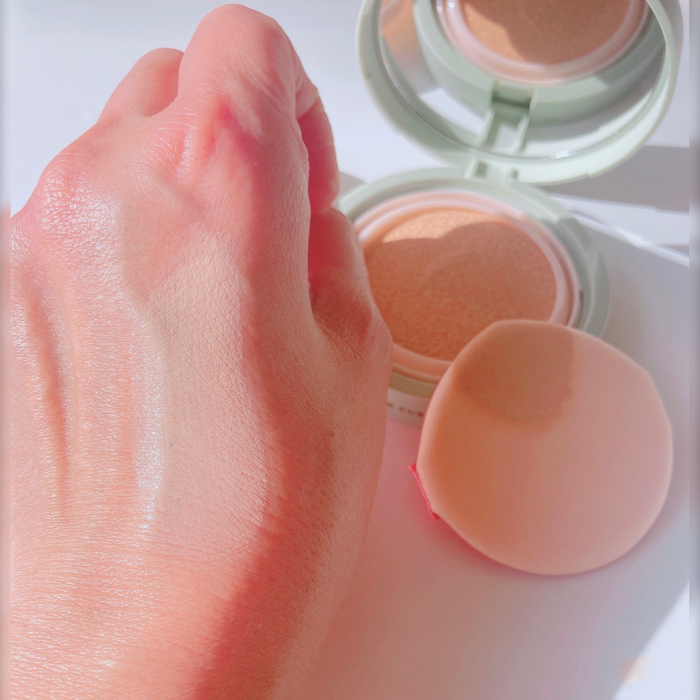 ジヴェルニー 密着カバークッション 23NW ミディアムベージュ/GIVERNY/クッションファンデーションを使ったクチコミ（2枚目）