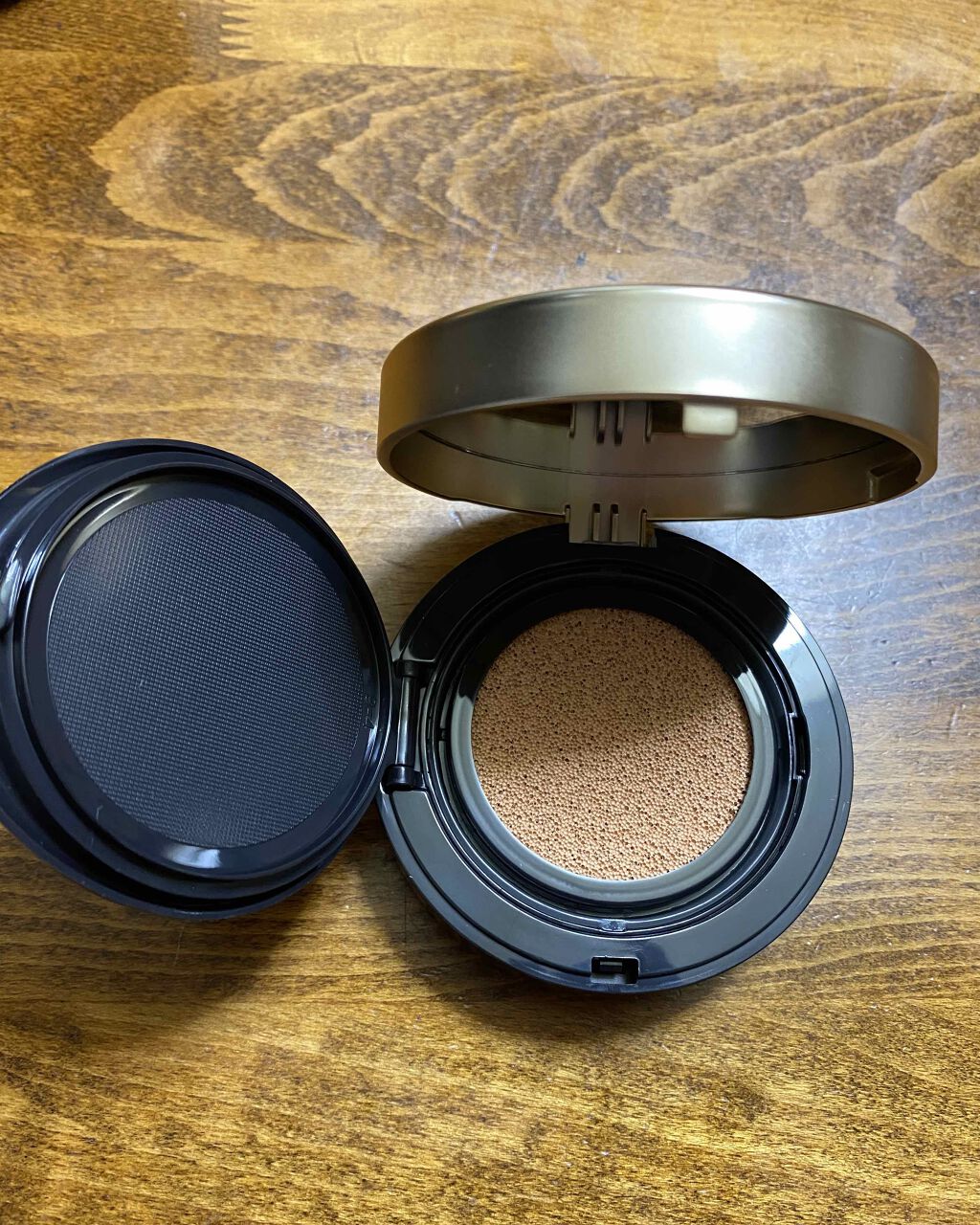 フローレス ルミエール ラディアンス パーフェクティング クッション/ローラ メルシエ/クッションファンデーションを使ったクチコミ(4枚目)