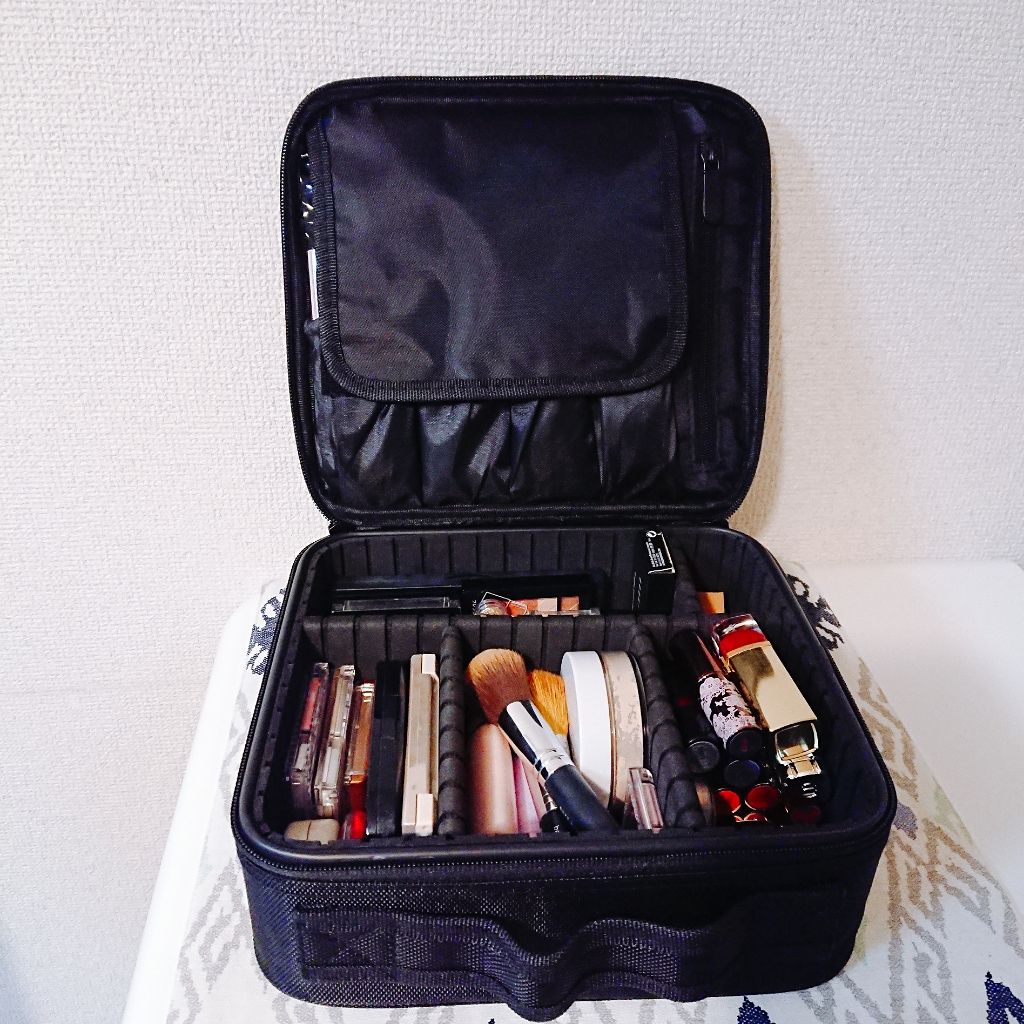 はるにゃん on LIPS 「通販でメイクボックス購入✨仕切りが付いてて仕分けやすいし、探し..」(2枚目)